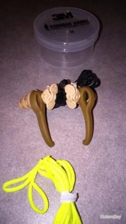 20 PAIRES DE BOUCHONS ANTI BRUITS De Marque 3M (neufs) Lot De X20 Paires Combat Arms 4.1 New -3M Soldes Boutique 00006 20 PAIRES DE BOUCHONS ANTI BRUITS marque 3M neufs lot x20 paires combat arms 4 1 new